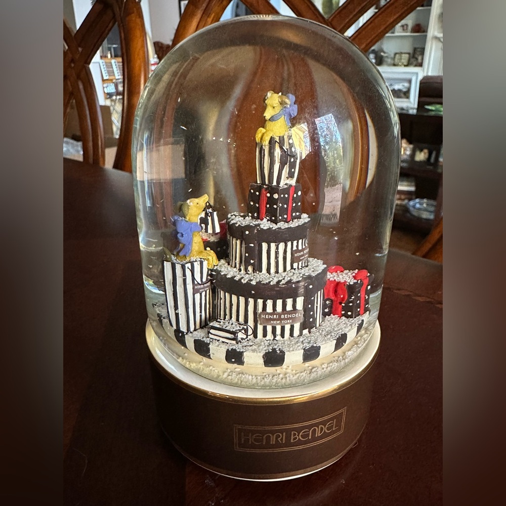 Vintage Henri Bendel Puppy Love Snow Globe in EUC Very Hard to Find!